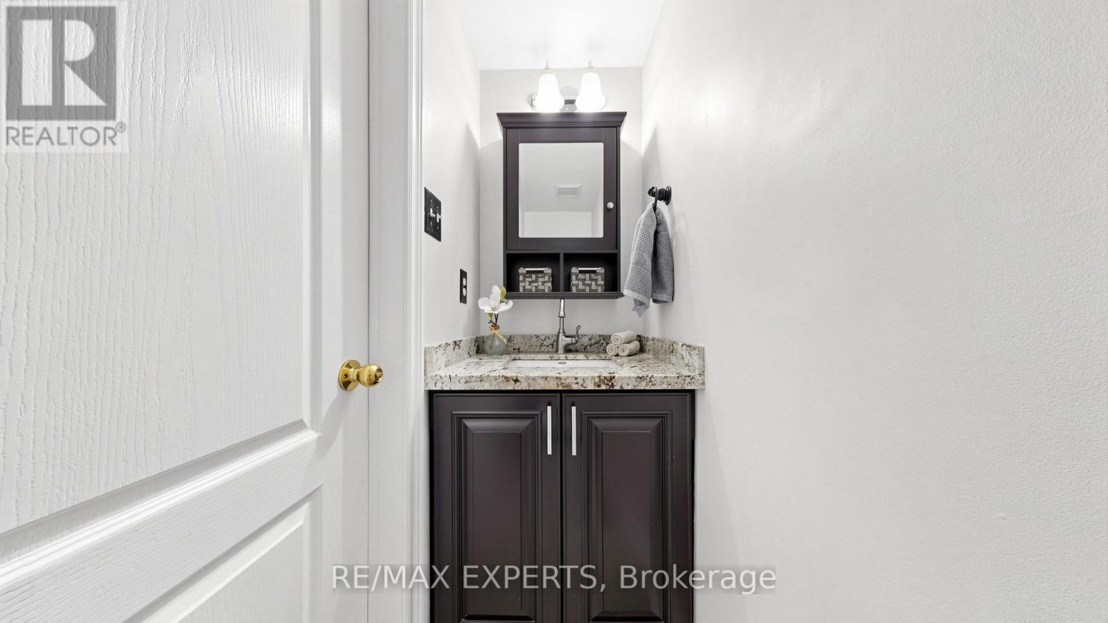 229 Rosanna Crescent, Vaughan, Ontario  L6A 2T3 - Photo 14 - N13210362