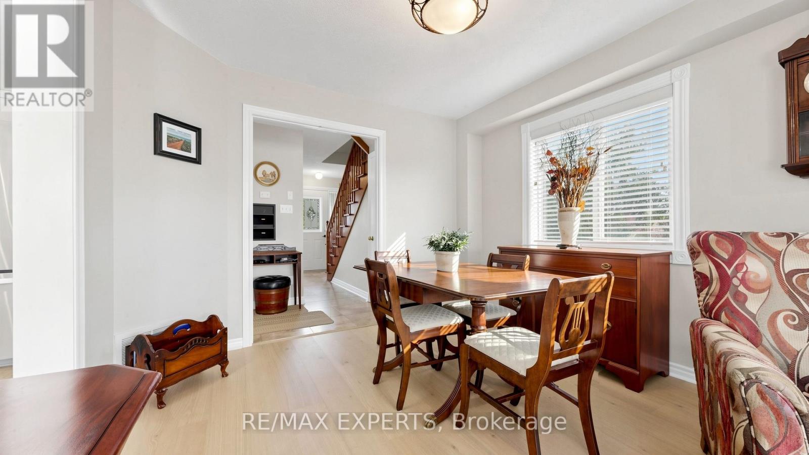 229 Rosanna Crescent, Vaughan, Ontario  L6A 2T3 - Photo 9 - N13210362