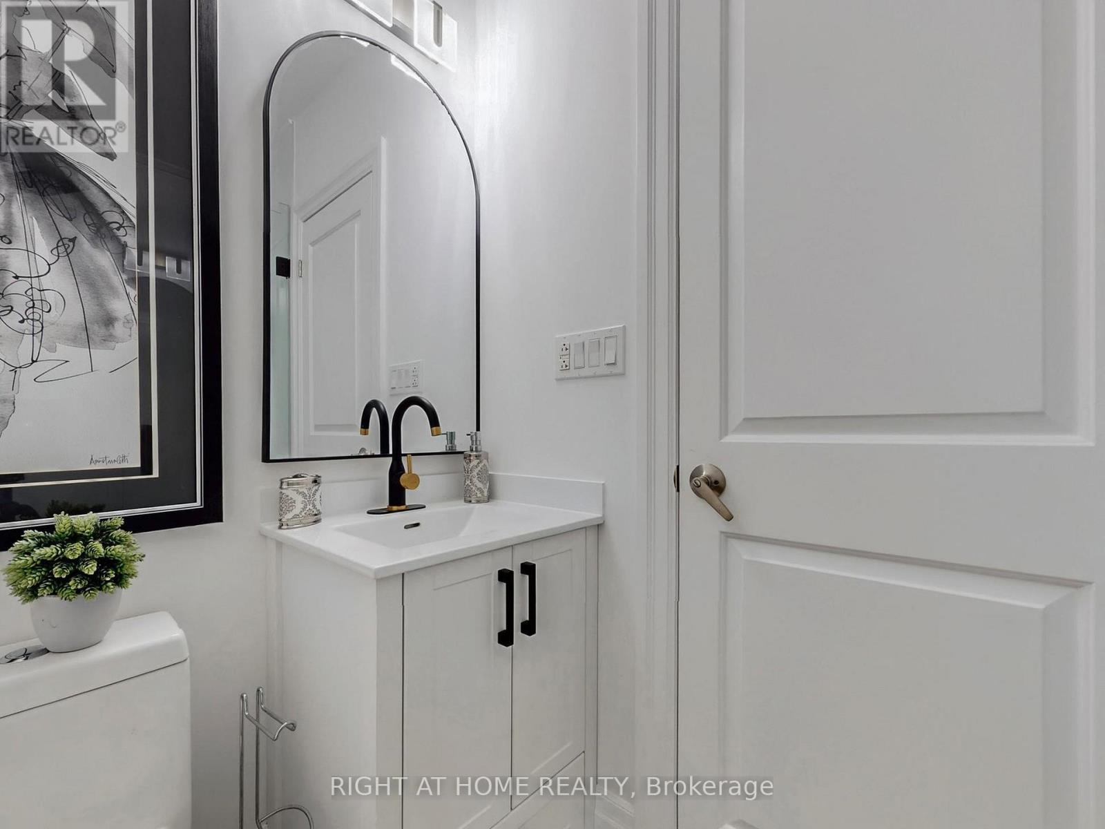 163 Lebovic Campus Drive, Vaughan, Ontario  L6A 5A1 - Photo 21 - N13210366