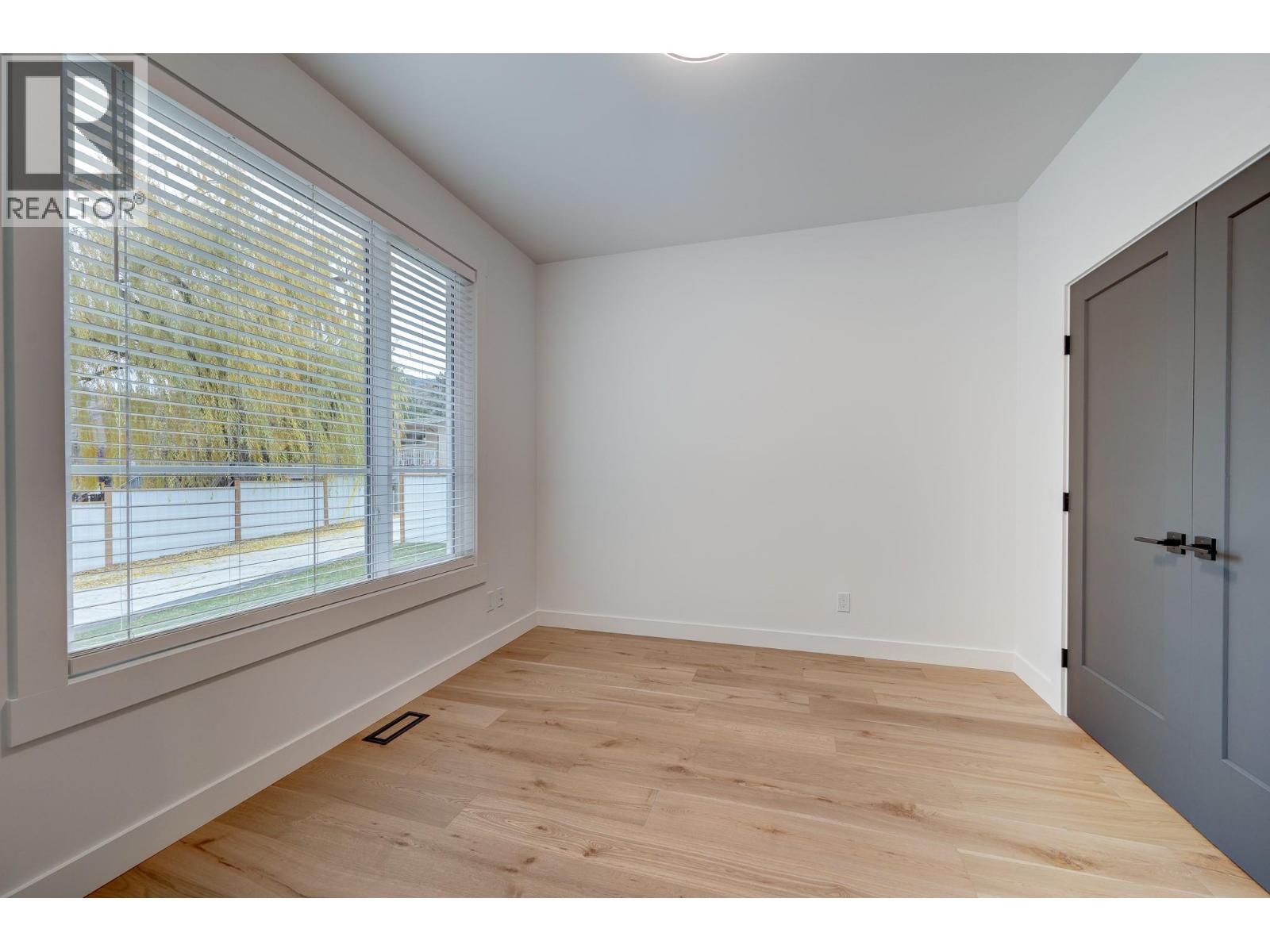 2244 Valleyview Drive, Kamloops, British Columbia  V2C 4C7 - Photo 12 - 10388805