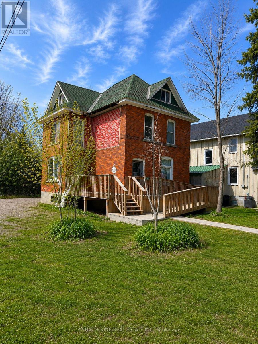 3368 MUSKOKA STREET, Severn, Ontario