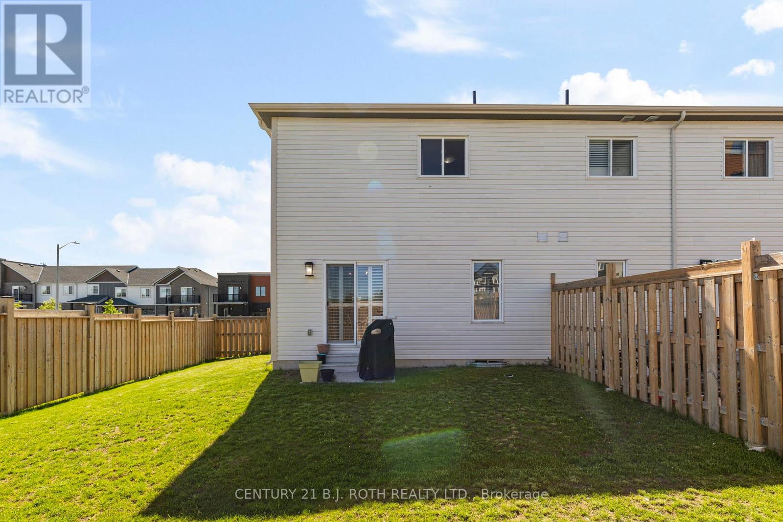 21 Brown Bear Street, Barrie, Ontario  L9J 0H7 - Photo 27 - S13210374
