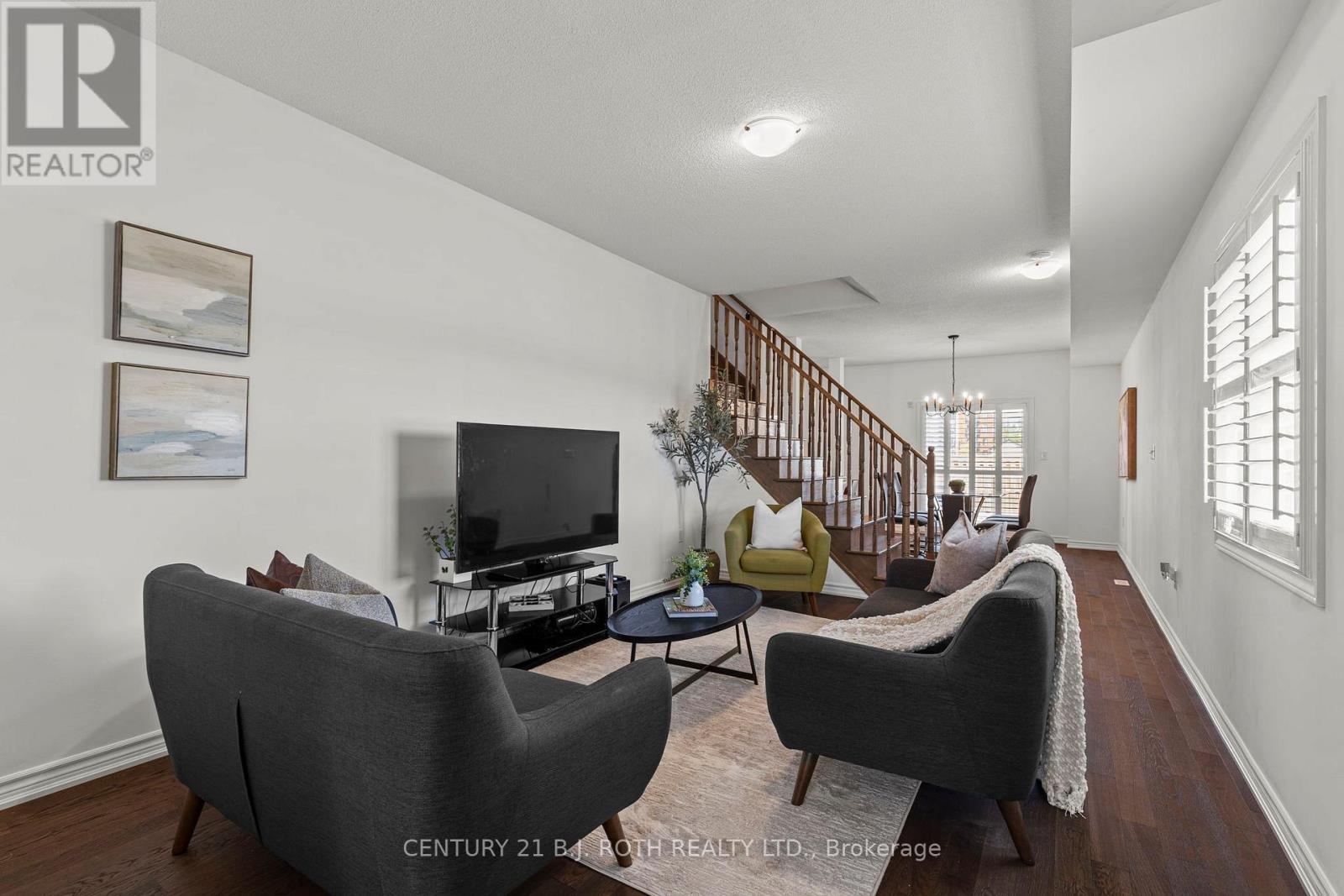 21 Brown Bear Street, Barrie, Ontario  L9J 0H7 - Photo 6 - S13210374