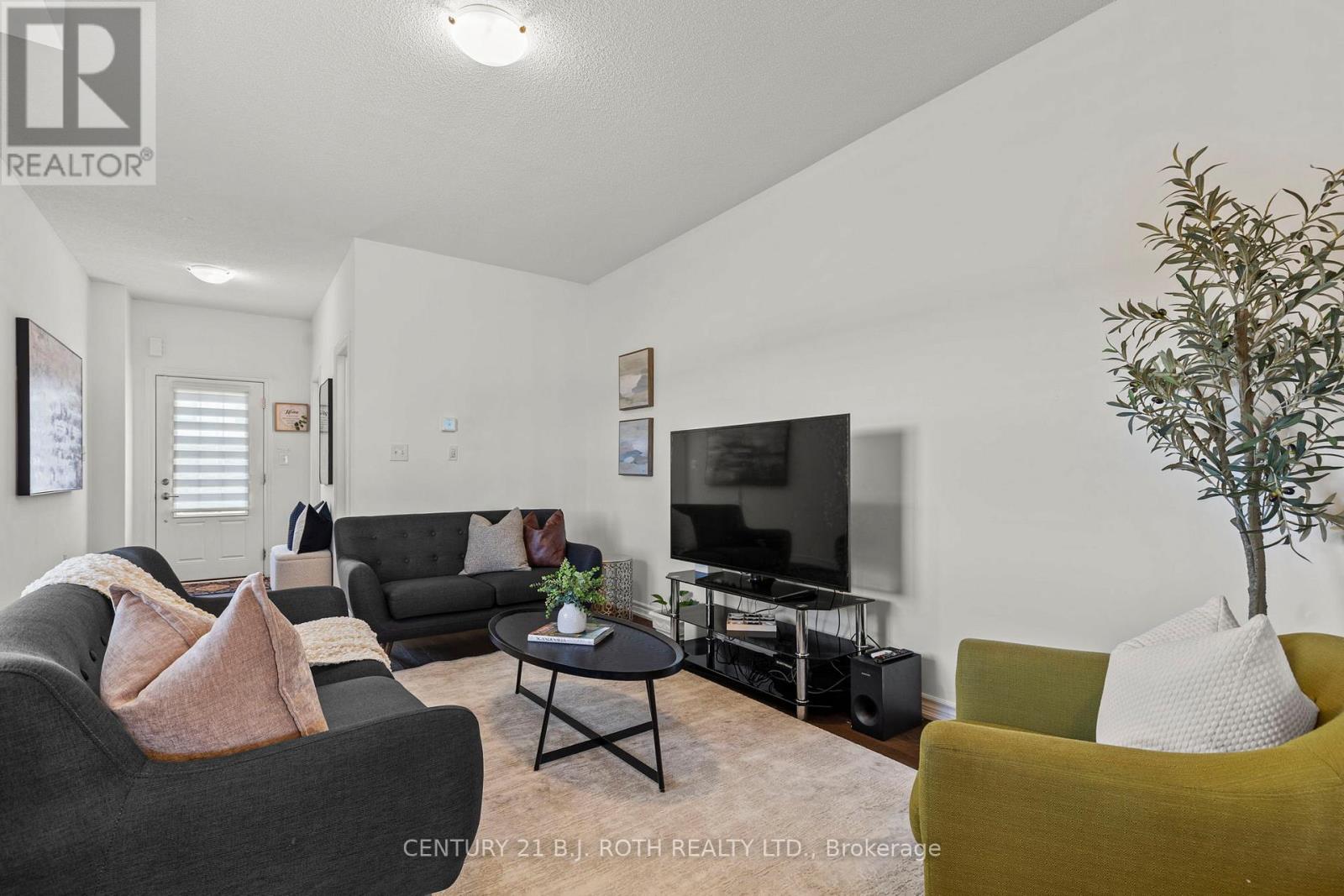 21 Brown Bear Street, Barrie, Ontario  L9J 0H7 - Photo 7 - S13210374