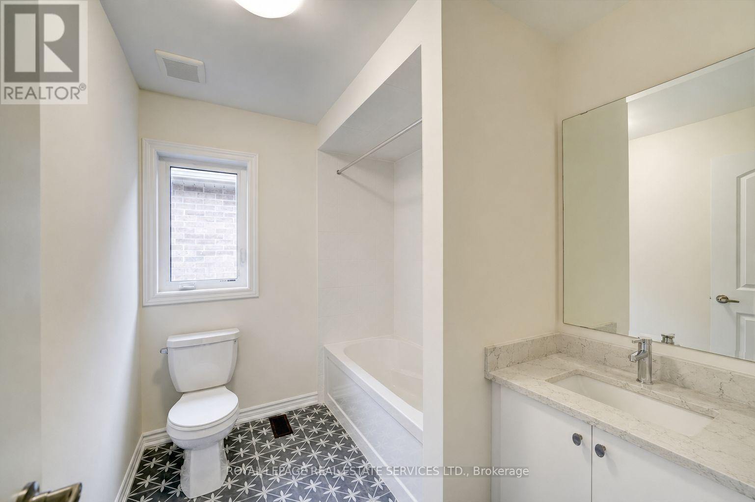 25 Garrett Styles Drive, Georgina, Ontario  L4P 2E7 - Photo 28 - N13210214