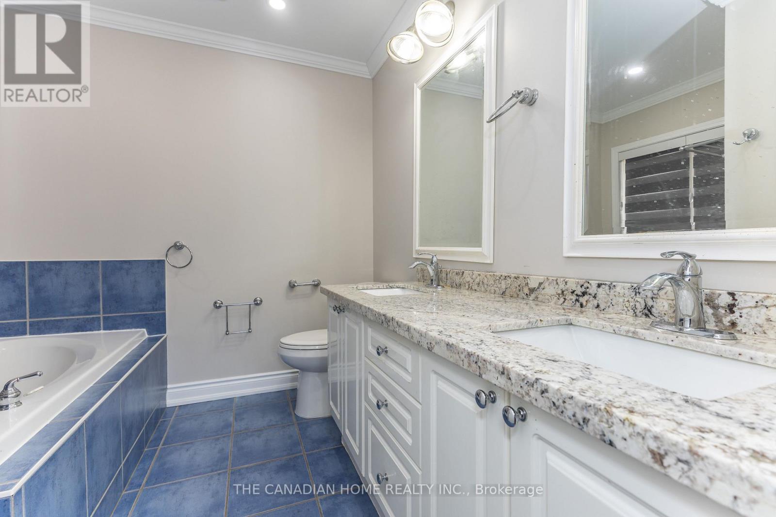 1151 Hickory Hollow Glen, Mississauga, Ontario  L5W 1J4 - Photo 29 - W13176964