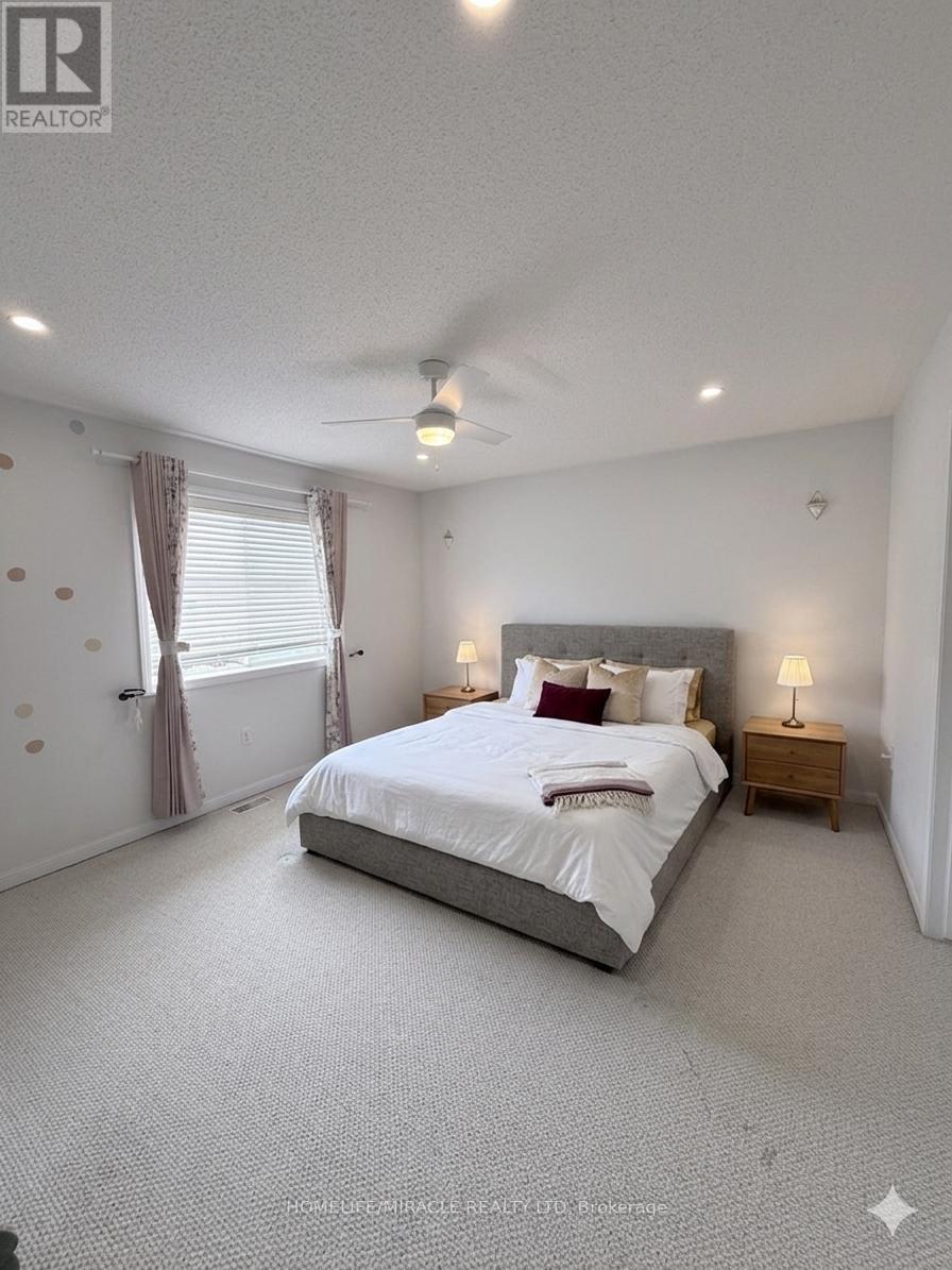 49 Ponymeadow Way, Brampton, Ontario  L6X 0M5 - Photo 12 - W13210016