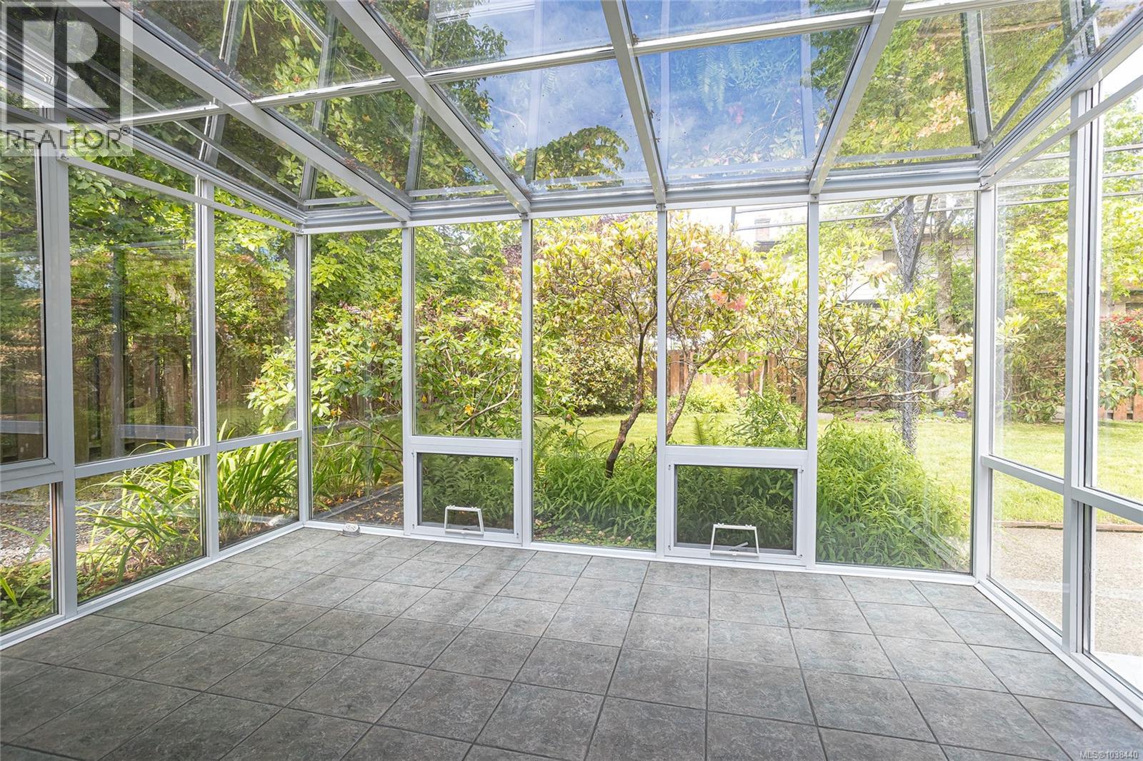 1830 Pastel Cres, Central Saanich, British Columbia  V8M 1N6 - Photo 17 - 1038440