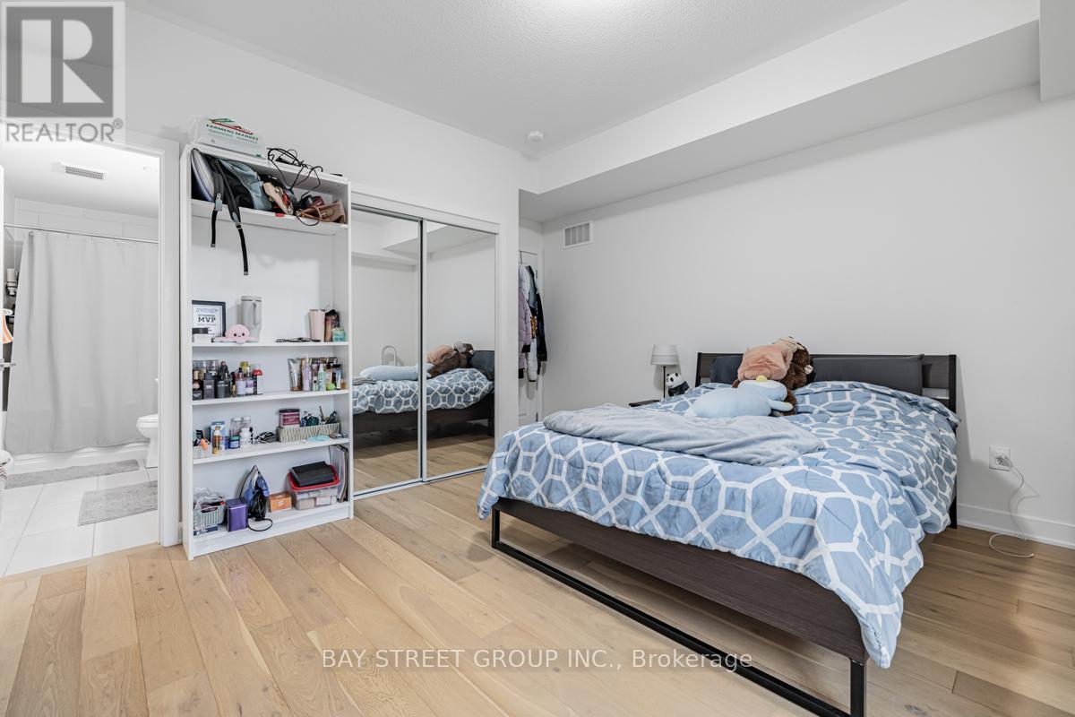 6 - 39 John Perkins Bull Drive W, Toronto, Ontario  M3K 0C3 - Photo 20 - W13210108