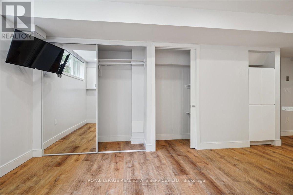 Lower - 155 Hope Street, Toronto, Ontario  M6E 1K4 - Photo 6 - W13210132