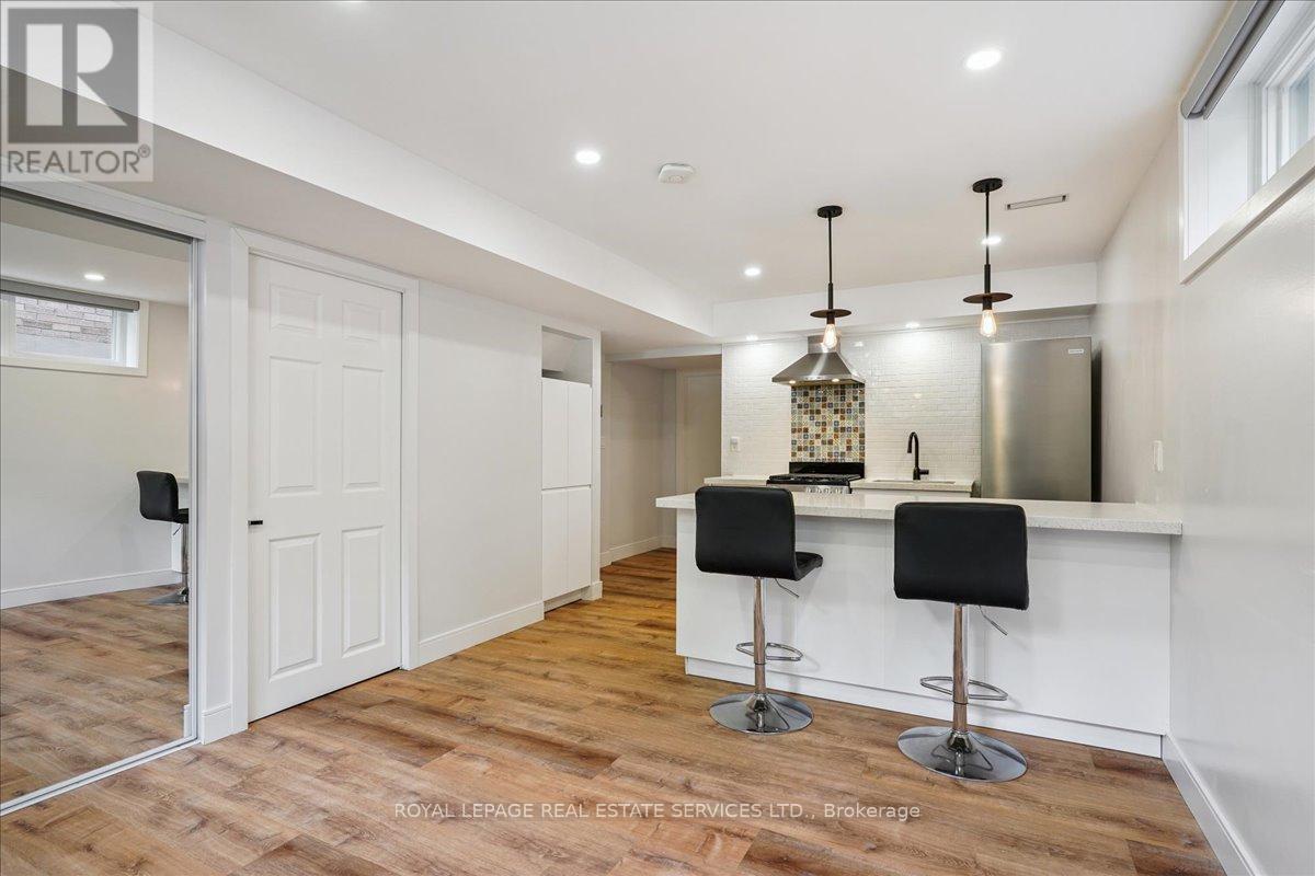 Lower - 155 Hope Street, Toronto, Ontario  M6E 1K4 - Photo 8 - W13210132