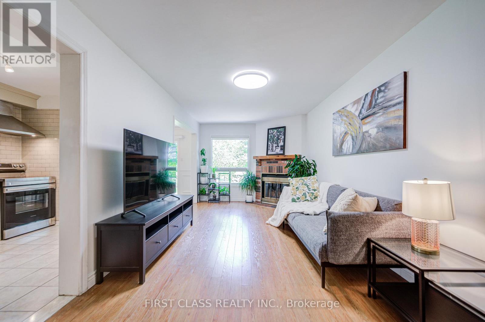 33 - 4605 Donegal Drive, Mississauga, Ontario  L5M 4X7 - Photo 5 - W13210144