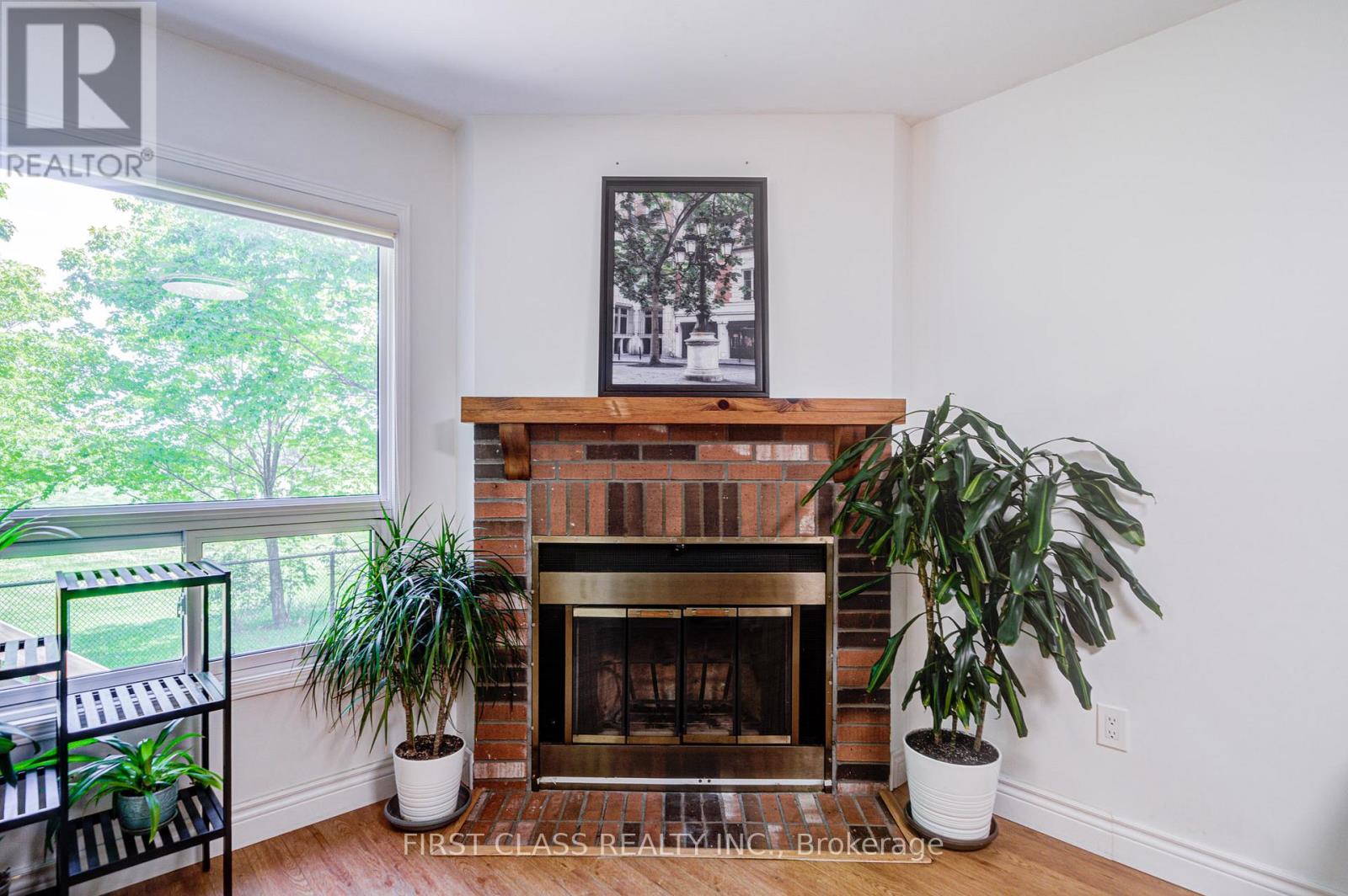 33 - 4605 Donegal Drive, Mississauga, Ontario  L5M 4X7 - Photo 7 - W13210144