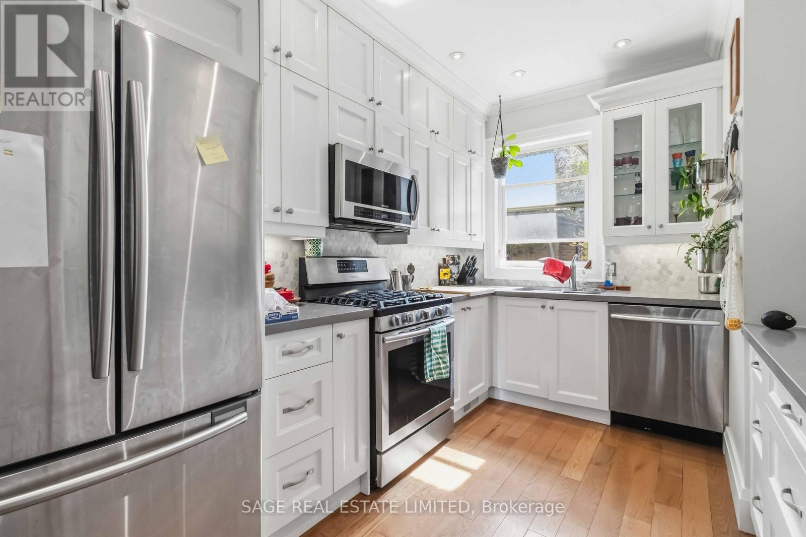1 - 182 Indian Grove, Toronto, Ontario  M6P 2H2 - Photo 11 - W13210156