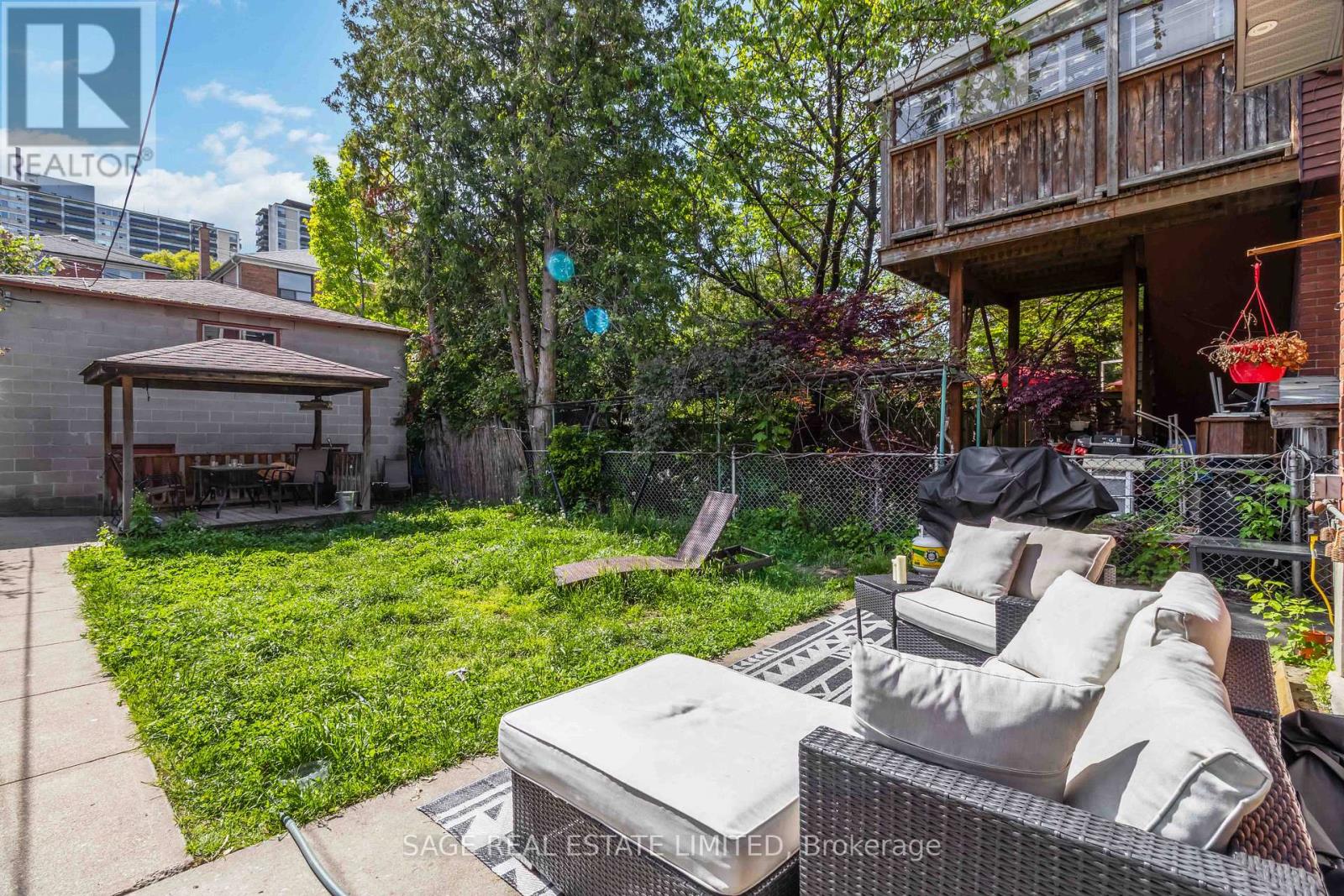 1 - 182 Indian Grove, Toronto, Ontario  M6P 2H2 - Photo 18 - W13210156
