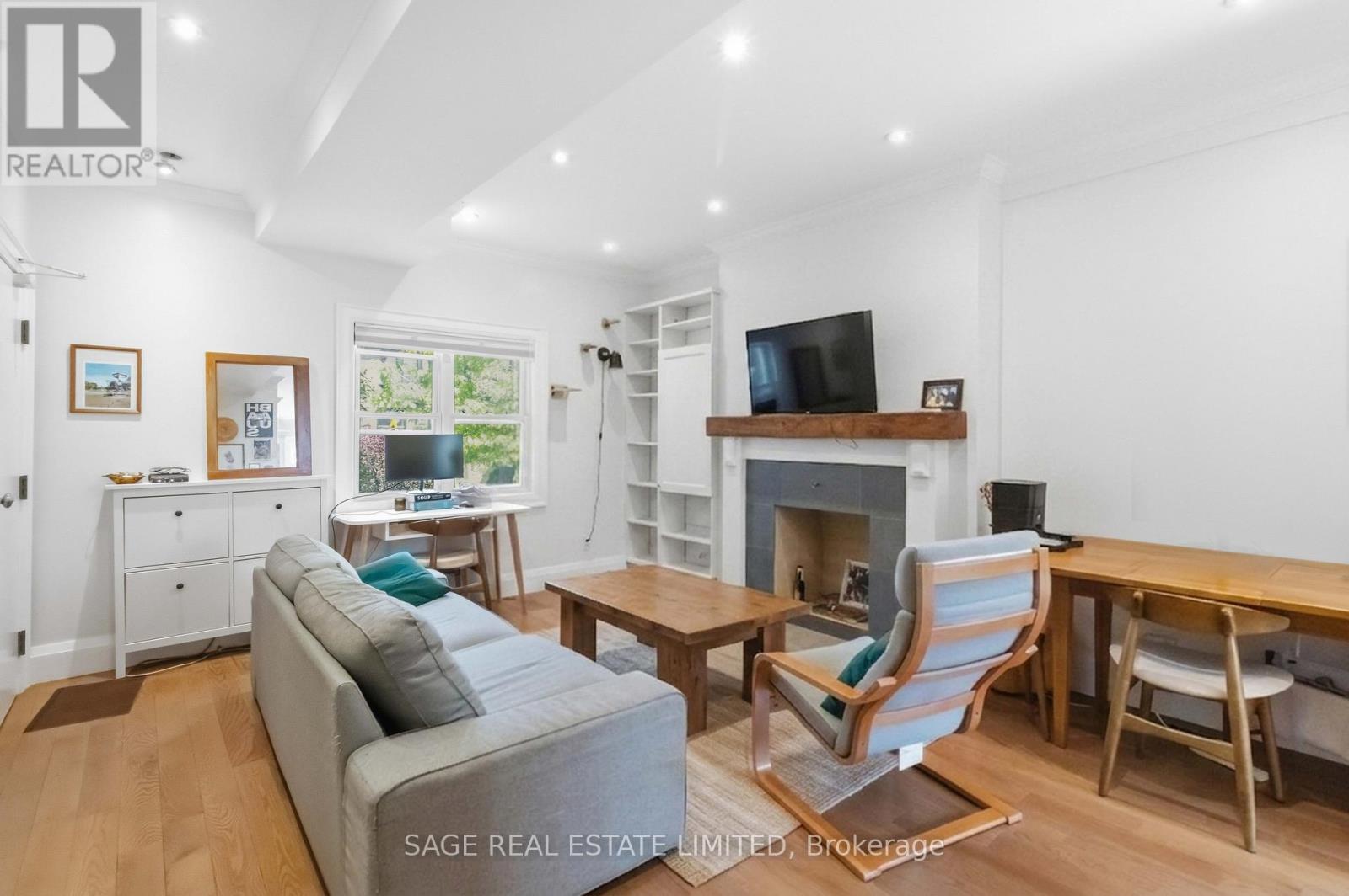 1 - 182 Indian Grove, Toronto, Ontario  M6P 2H2 - Photo 4 - W13210156