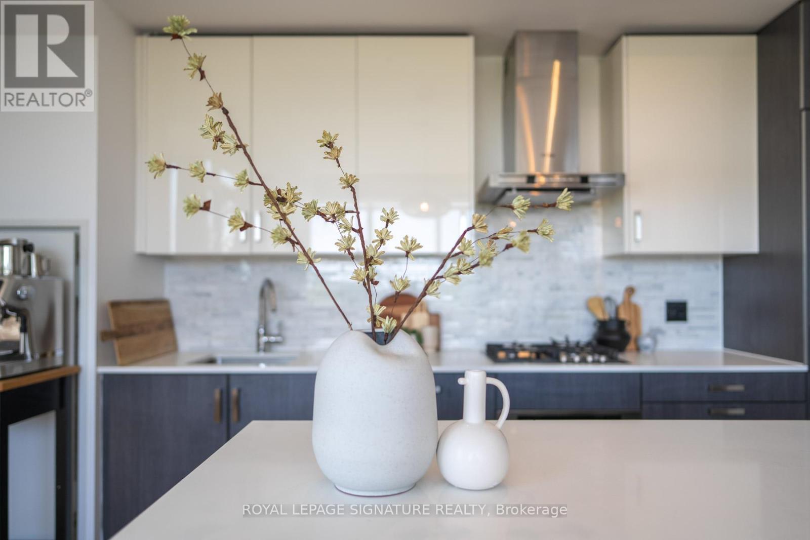 610 - 36 Howard Park Avenue, Toronto, Ontario  M6R 0A5 - Photo 10 - W13210250