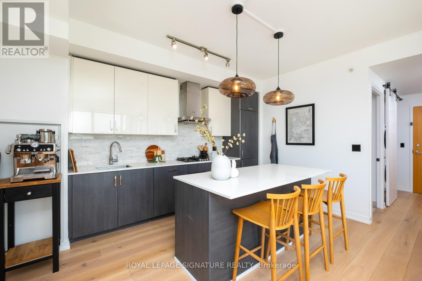 610 - 36 Howard Park Avenue, Toronto, Ontario  M6R 0A5 - Photo 11 - W13210250