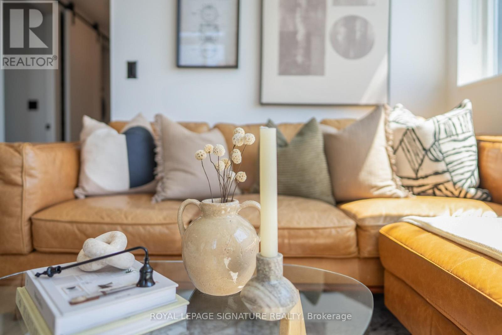 610 - 36 Howard Park Avenue, Toronto, Ontario  M6R 0A5 - Photo 4 - W13210250