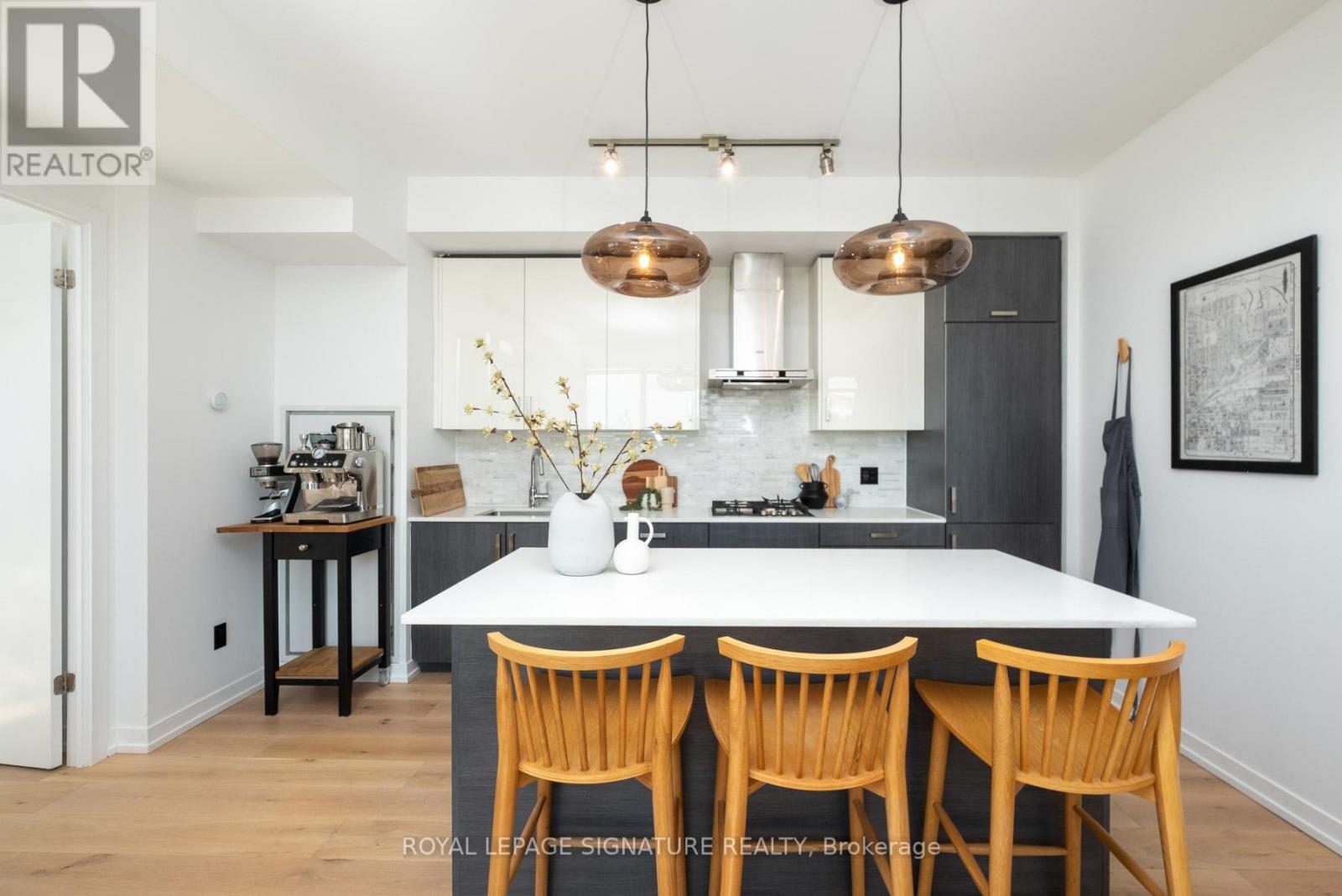 610 - 36 Howard Park Avenue, Toronto, Ontario  M6R 0A5 - Photo 8 - W13210250