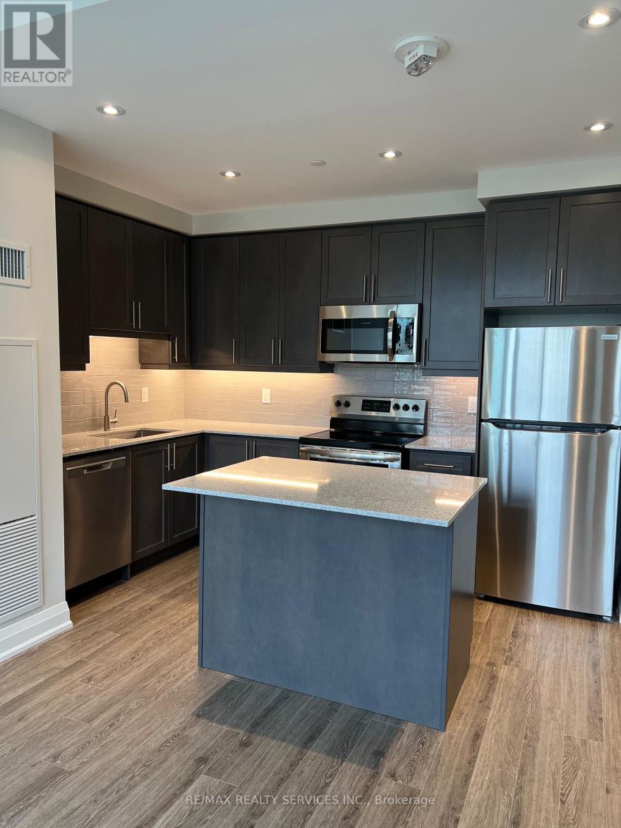 303 - 15 Lynch Street, Brampton, Ontario  L6W 0C7 - Photo 4 - W13210258