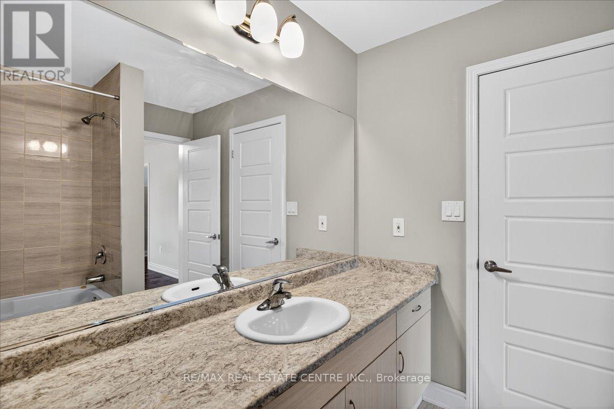249 Hinton Terrace, Milton, Ontario  L9T 7K6 - Photo 31 - W13210272