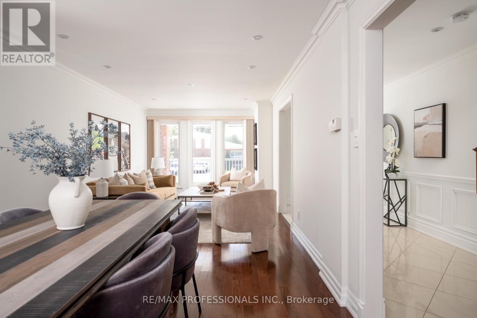 84 Harding Avenue, Toronto, Ontario  M6M 3A5 - Photo 11 - W13210324