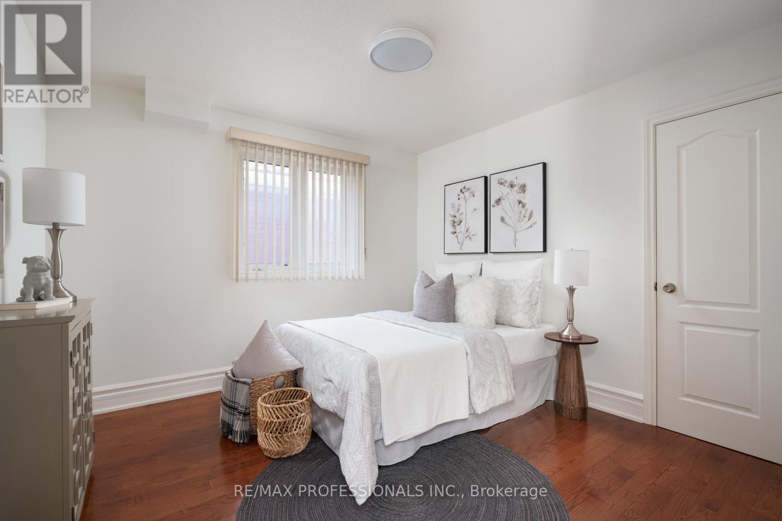 84 Harding Avenue, Toronto, Ontario  M6M 3A5 - Photo 35 - W13210324