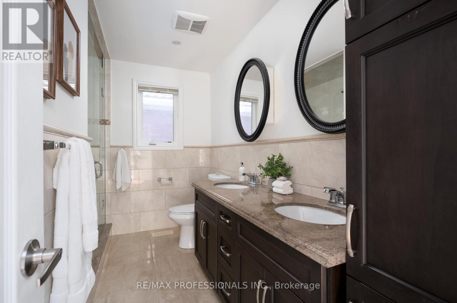 84 Harding Avenue, Toronto, Ontario  M6M 3A5 - Photo 37 - W13210324