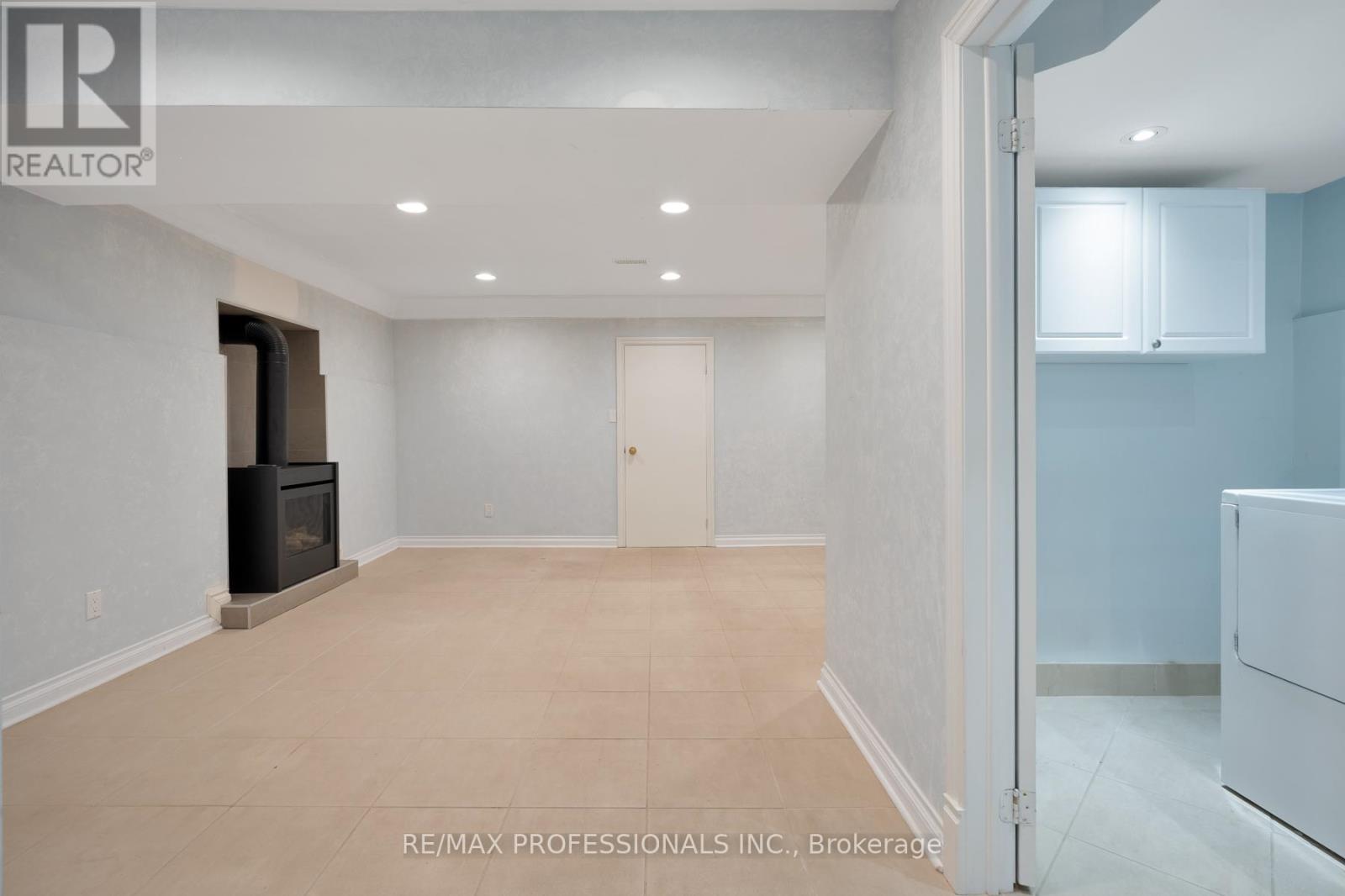 84 Harding Avenue, Toronto, Ontario  M6M 3A5 - Photo 43 - W13210324