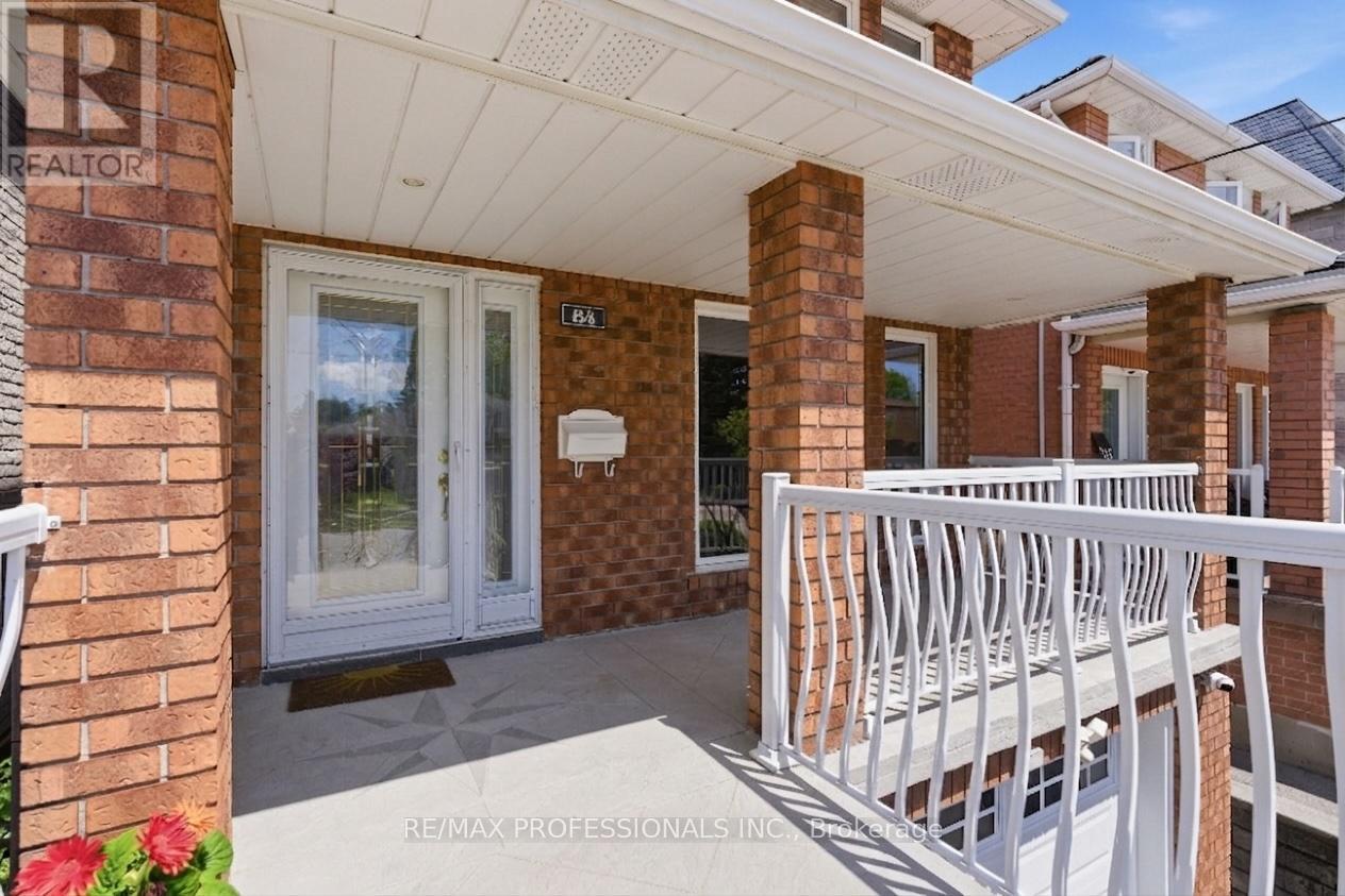 84 Harding Avenue, Toronto, Ontario  M6M 3A5 - Photo 7 - W13210324