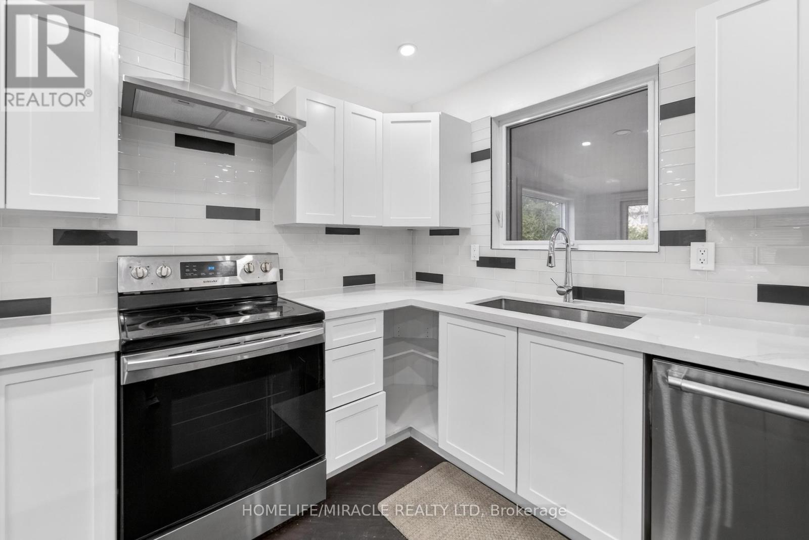 81 Watson Crescent, Brampton, Ontario  L6W 1E5 - Photo 15 - W13210328
