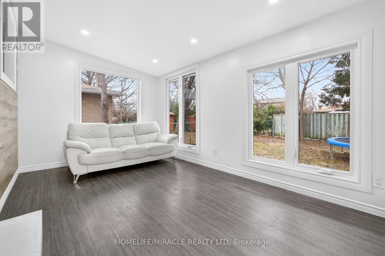 81 Watson Crescent, Brampton, Ontario  L6W 1E5 - Photo 18 - W13210328