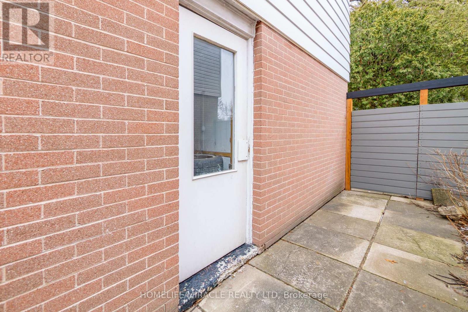 81 Watson Crescent, Brampton, Ontario  L6W 1E5 - Photo 46 - W13210328