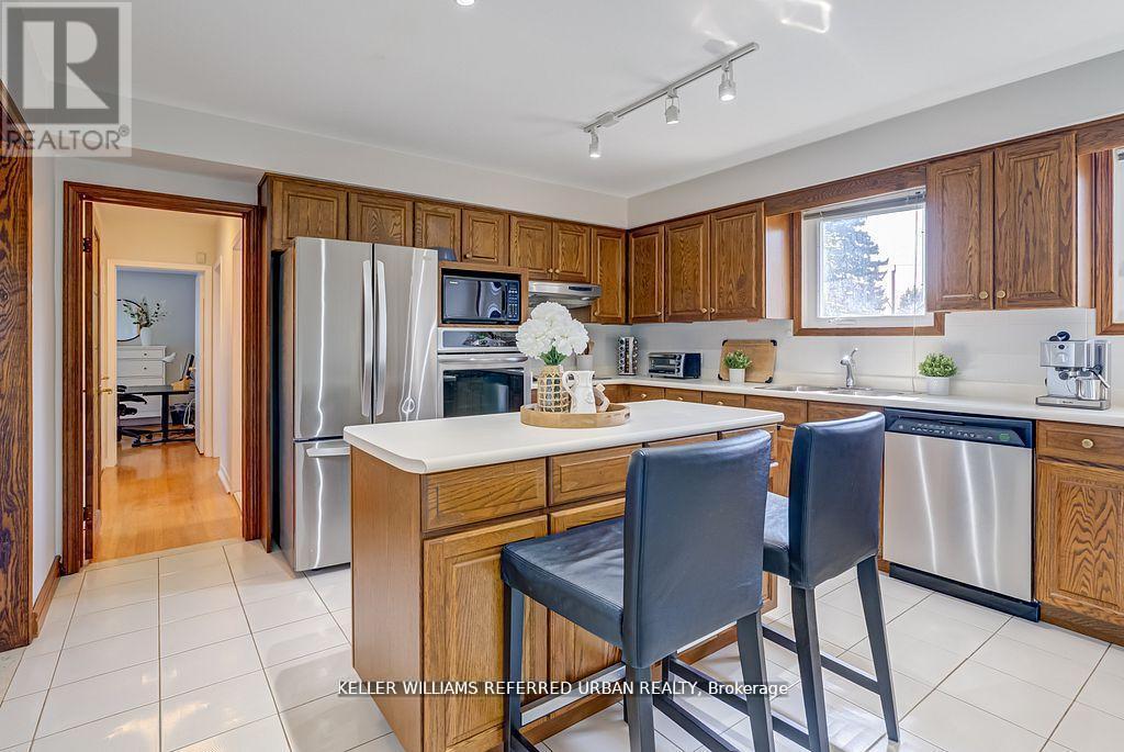 55 Tedder Street, Toronto, Ontario  M6M 4X2 - Photo 10 - W13210330