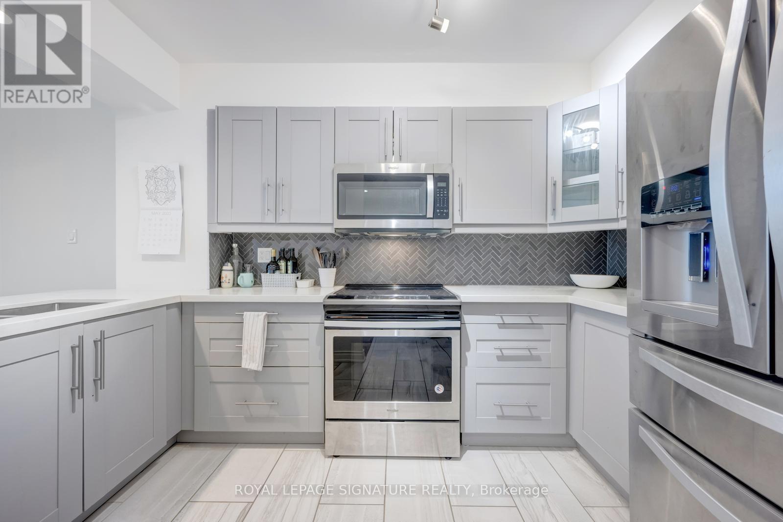 1106 - 50 Eglinton Avenue W, Mississauga, Ontario  L5R 3P5 - Photo 6 - W13210348