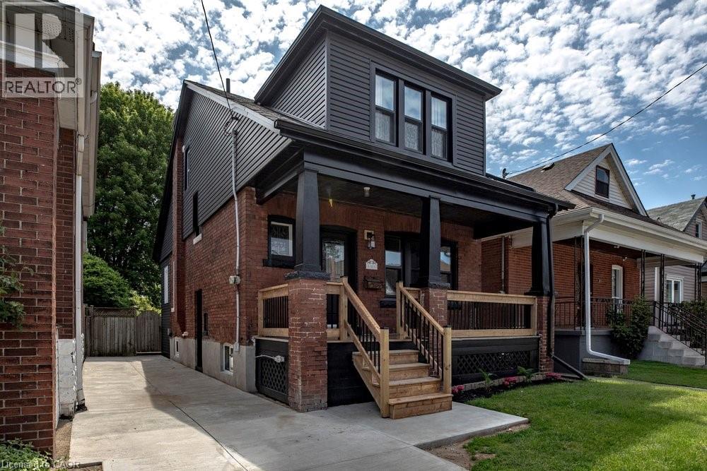 106 GROSVENOR Avenue N, Hamilton, Ontario