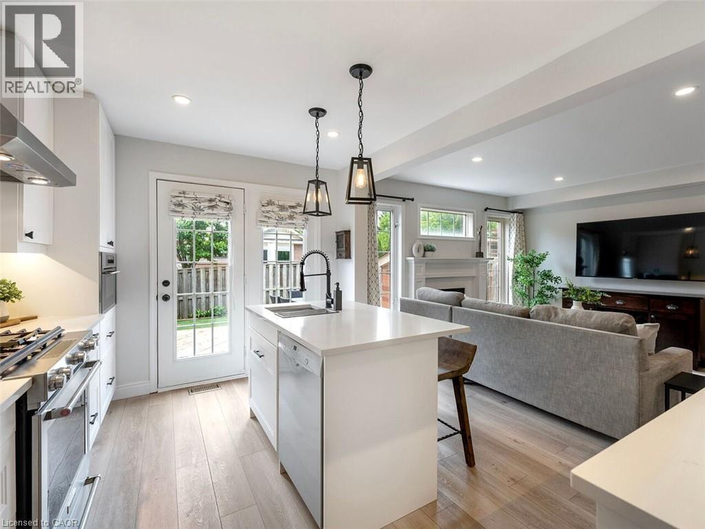 2448 Wooden Hill Circle, Oakville, Ontario  L6M 4E3 - Photo 17 - 40834275