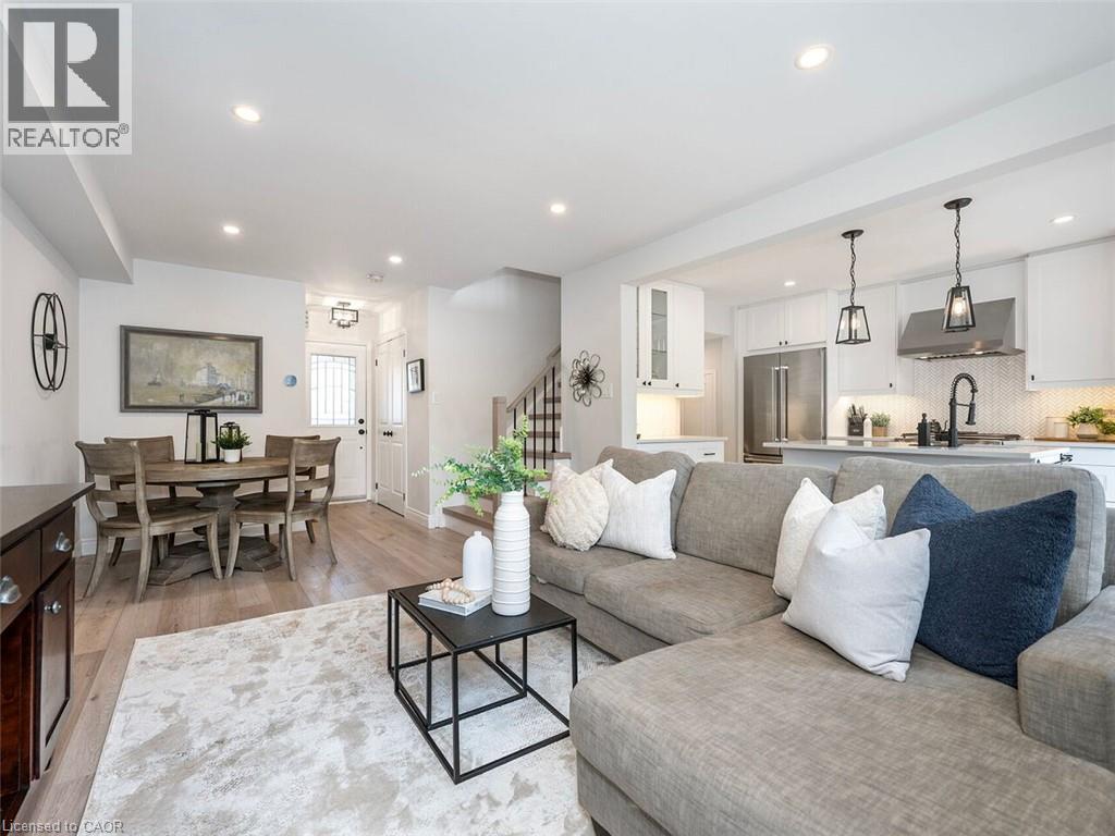 2448 Wooden Hill Circle, Oakville, Ontario  L6M 4E3 - Photo 6 - 40834275