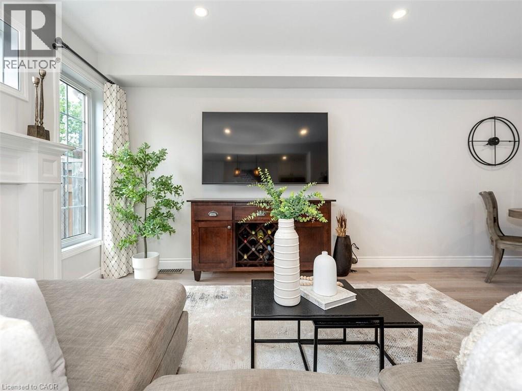 2448 Wooden Hill Circle, Oakville, Ontario  L6M 4E3 - Photo 7 - 40834275