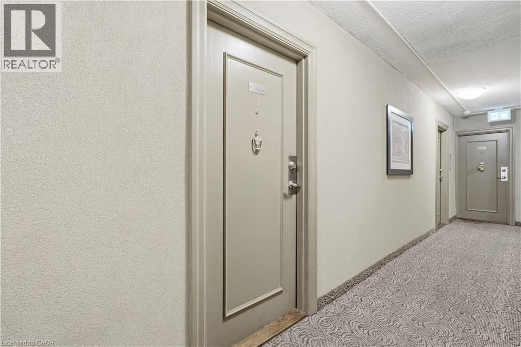 975 Warwick Court Unit# 1005, Burlington, Ontario  L7T 3Z7 - Photo 3 - 40832944