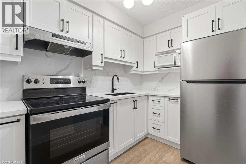 975 Warwick Court Unit# 1005, Burlington, Ontario  L7T 3Z7 - Photo 6 - 40832944
