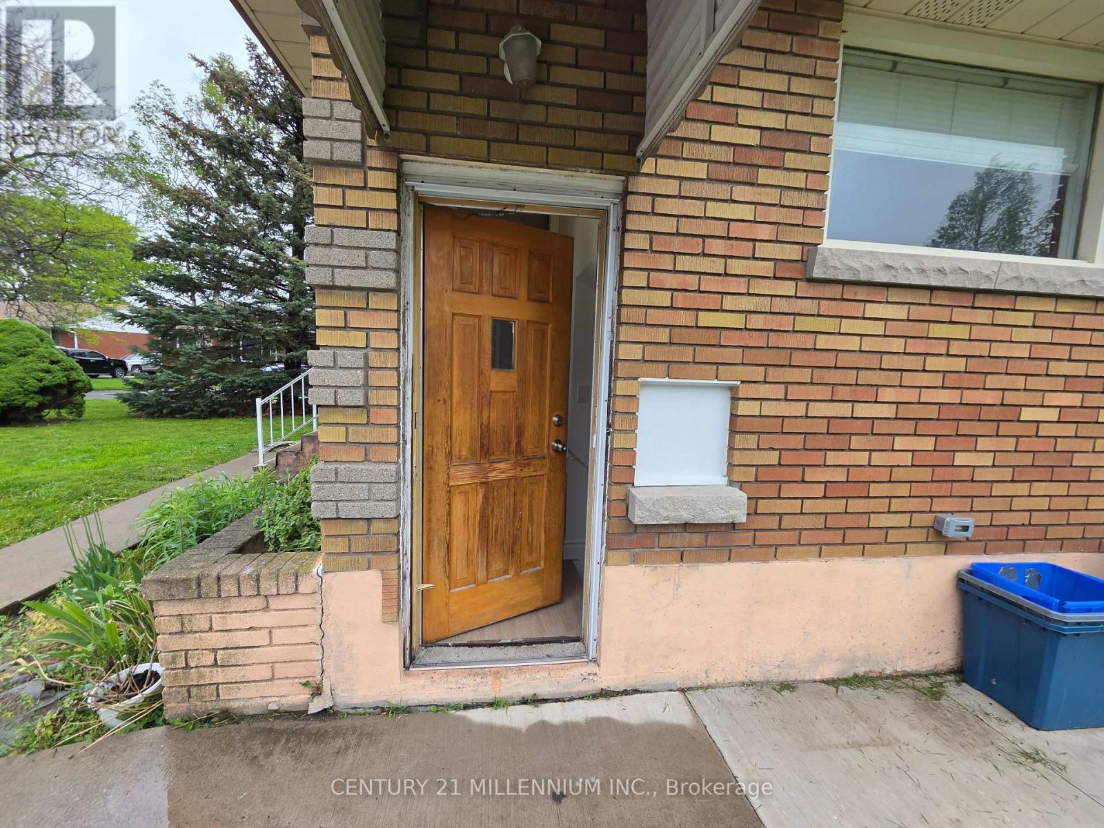 Bsmt - 32 Stewart Avenue, Thorold, Ontario  L2V 2W7 - Photo 3 - X13210192