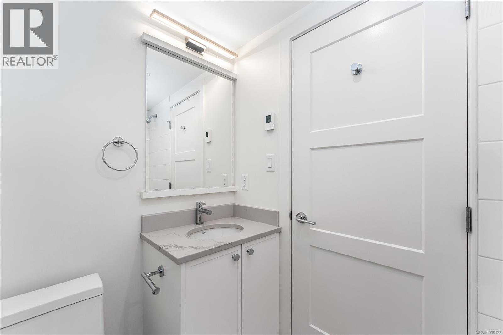 102 A 1224 Richardson St, Victoria, British Columbia  V8V 3E1 - Photo 13 - 1038422