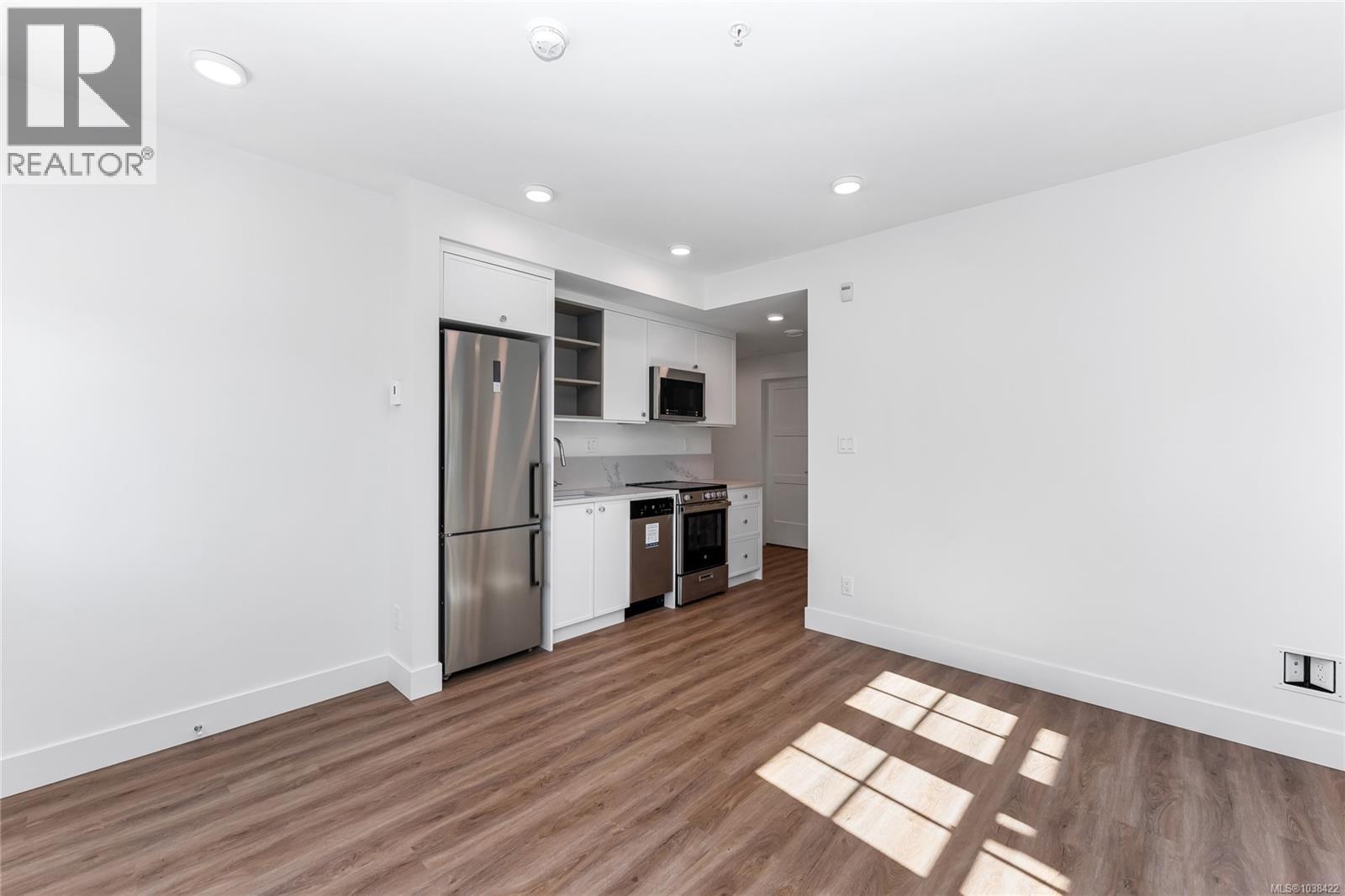 102 A 1224 Richardson St, Victoria, British Columbia  V8V 3E1 - Photo 18 - 1038422