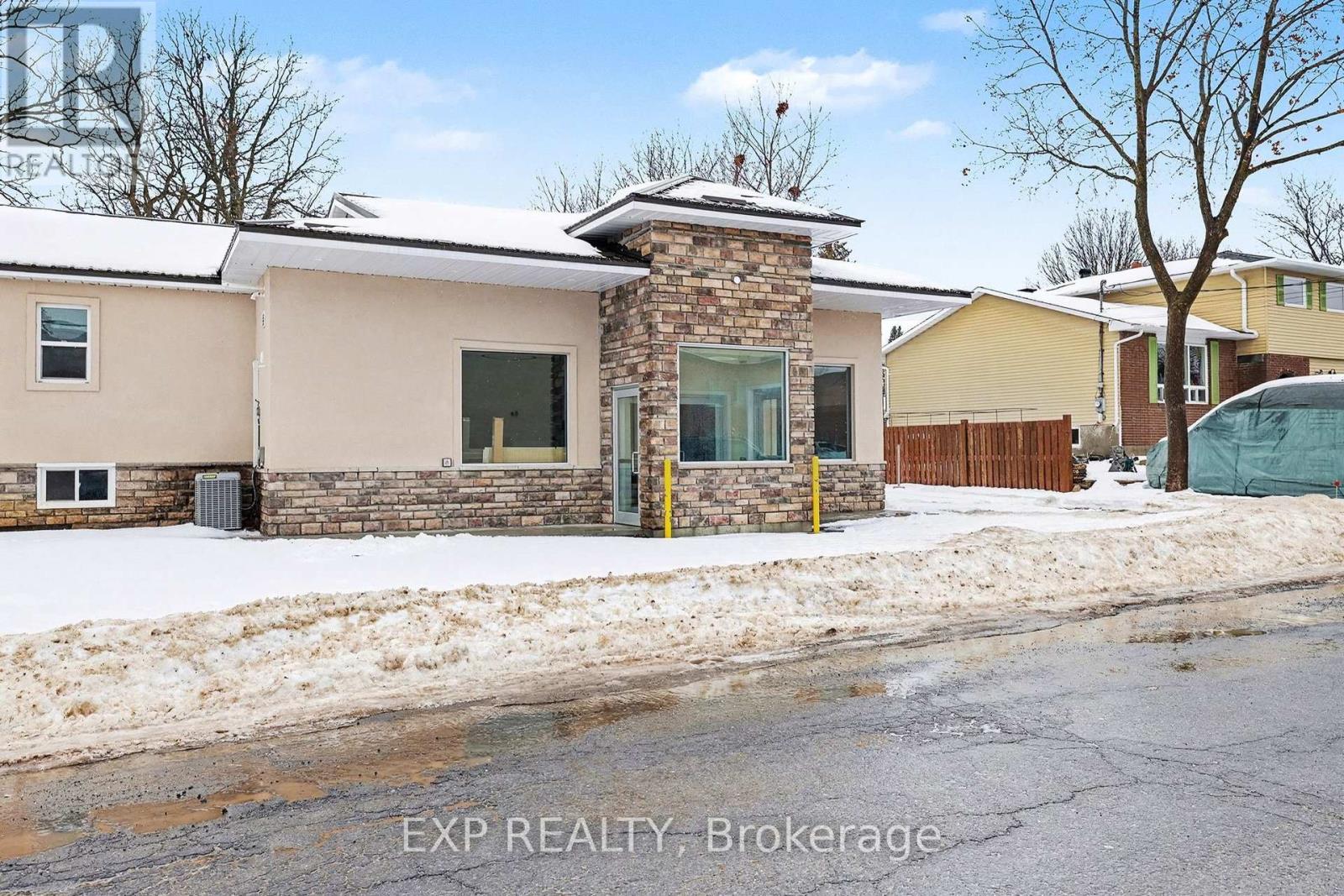 55 Spring Street, Mississippi Mills, Ontario  K0A 1A0 - Photo 3 - X13210416