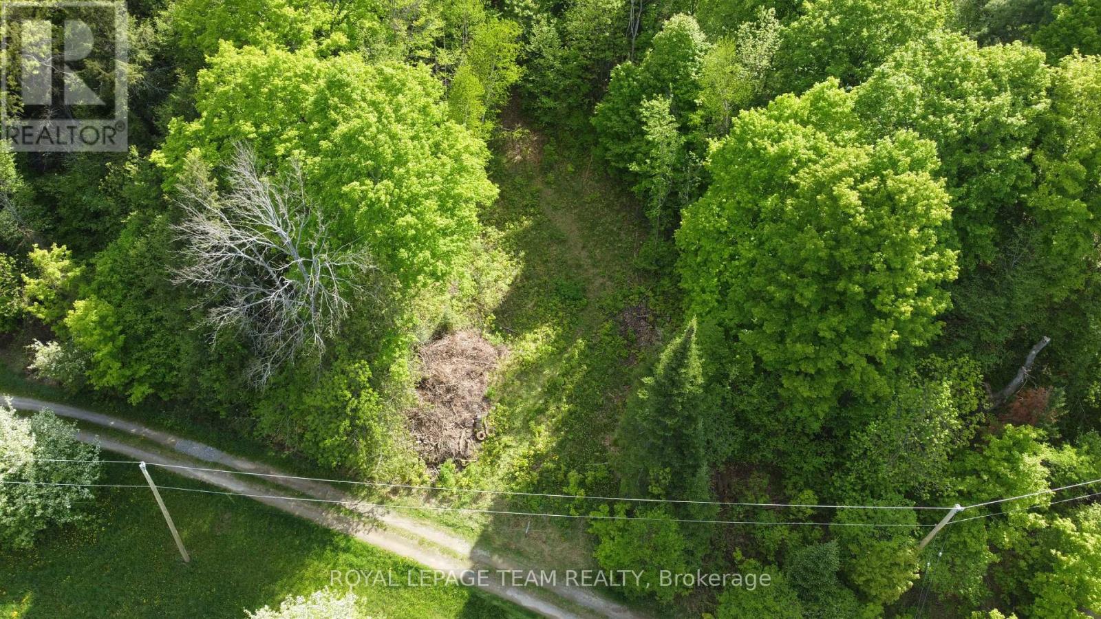 112 Mitchell Lane, Mcnab/braeside, Ontario  K7S 3G8 - Photo 3 - X13210422