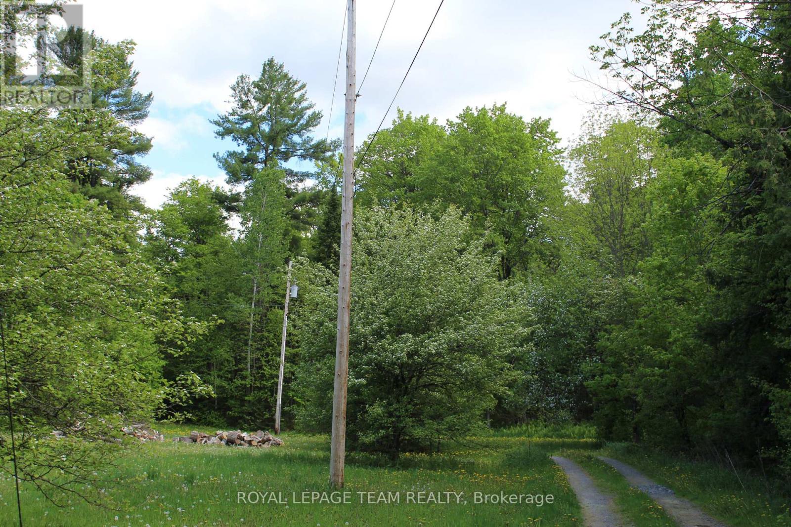 112 Mitchell Lane, Mcnab/braeside, Ontario  K7S 3G8 - Photo 6 - X13210422