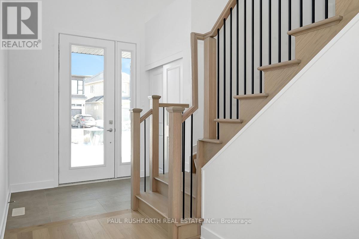 623 Miikana Road, Ottawa, Ontario  K1X 0G5 - Photo 2 - X13210452