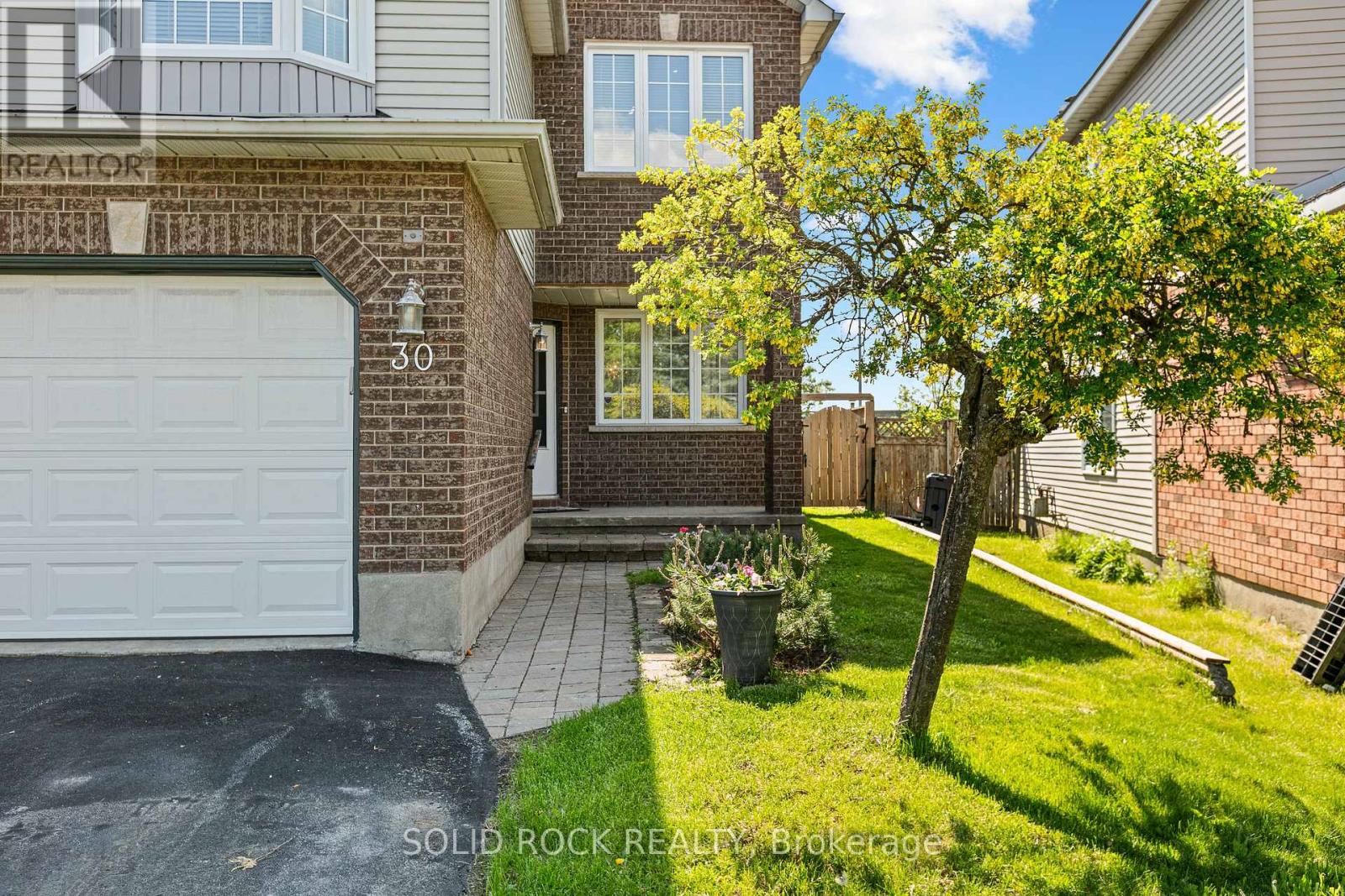 30 Rowe Drive, Ottawa, Ontario  K2L 3Y3 - Photo 2 - X13210500